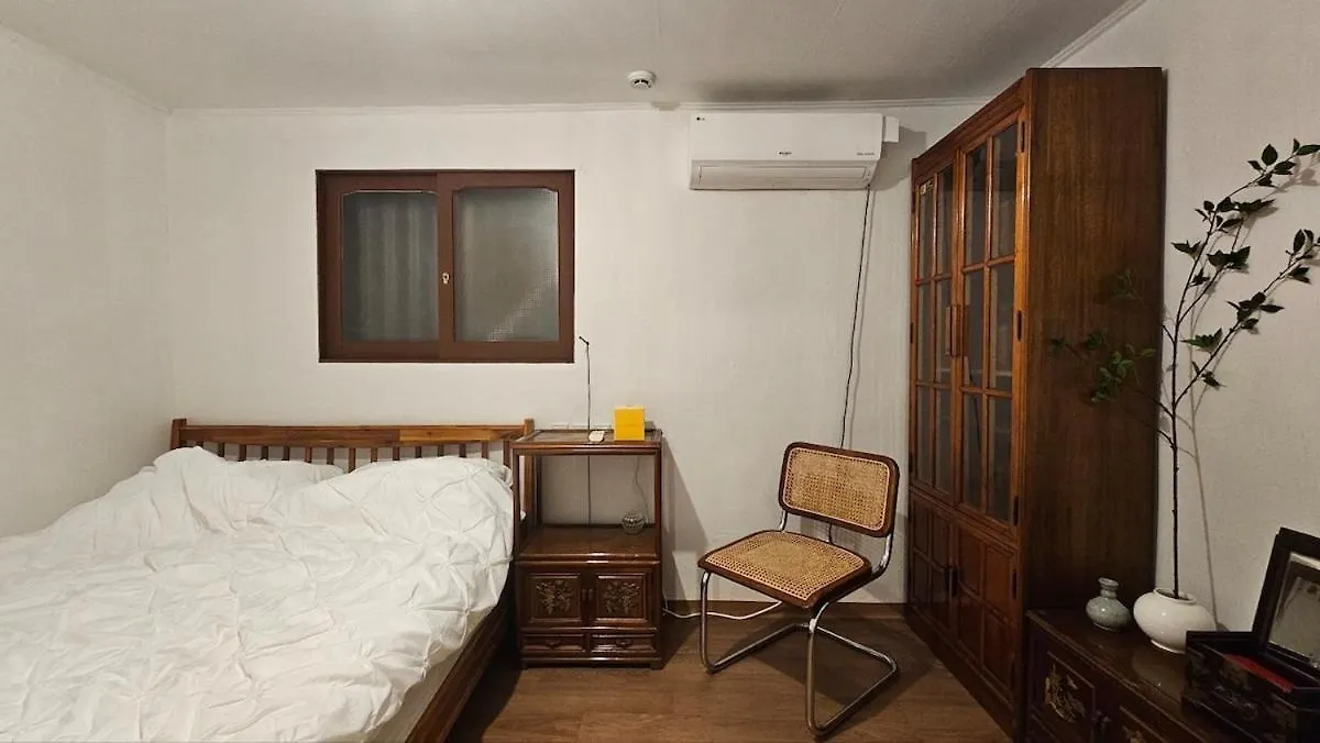 Homigraound Yeongdeungpo Apartment Seoul
